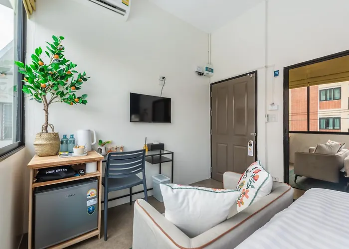 Lachata - Hua Mak Hotel